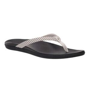OluKai Ho‘ōpio Women's Striped Beach Thong Flip Flop Sandals Gray White Size W6